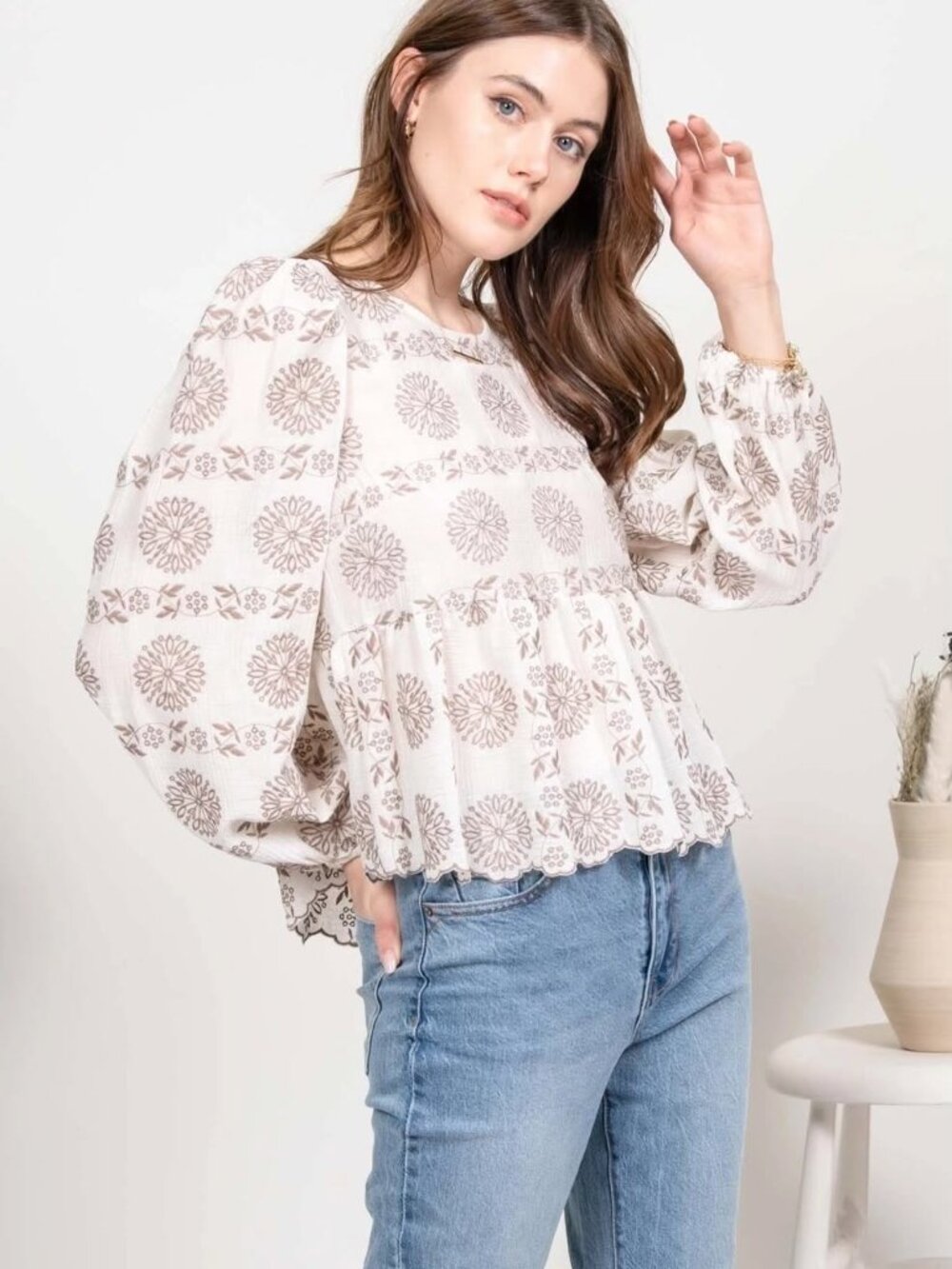 Off-white Peplum "Blue Pepper" blouse with brown floral-mandala embroidery - XS